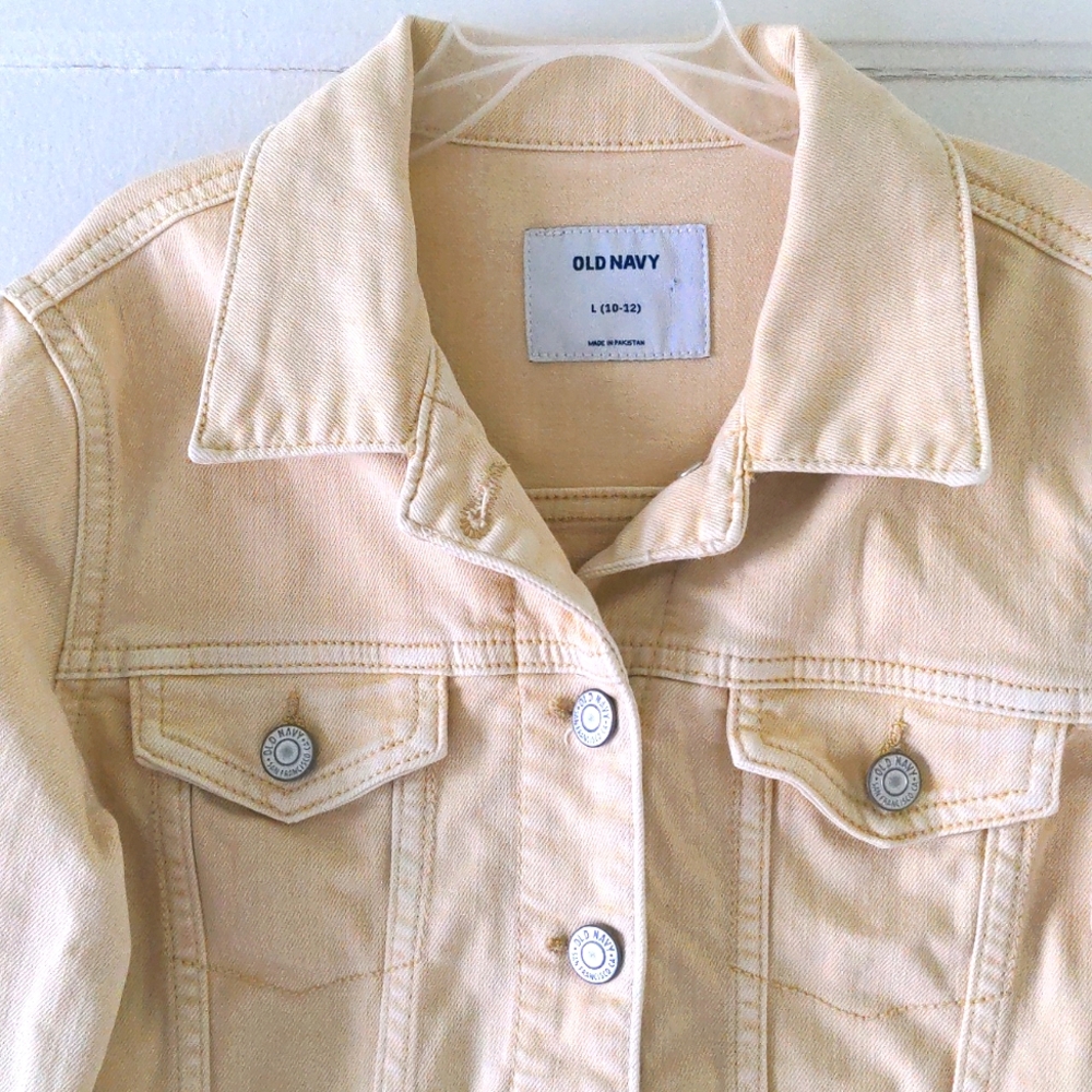 Old Navy butter yellow denim jacket size large (10-12)